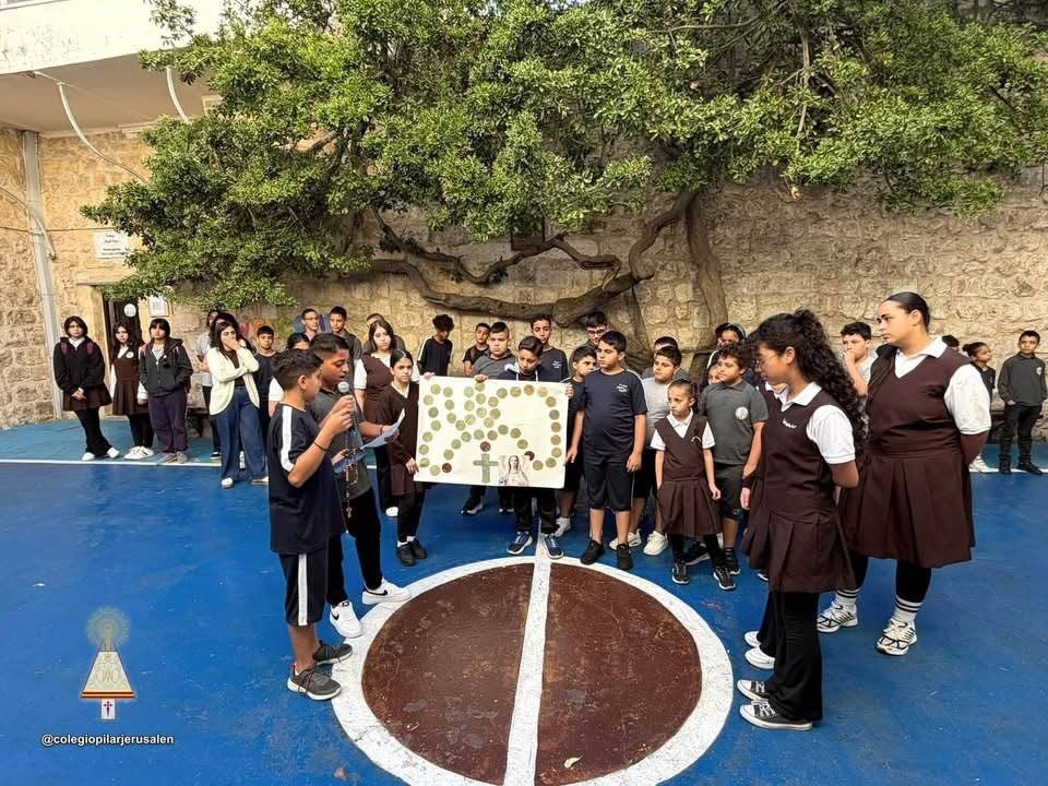 Gyermekek szerte a Közel-Keleten válaszolnak Leó pápa felhívására, hogy imádkozzák a rózsafüzért a békéért